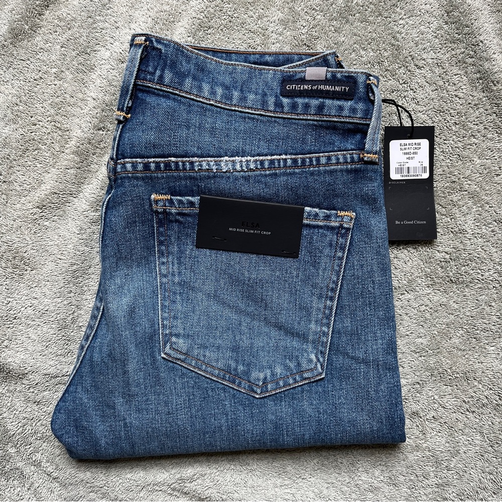 Elsa Mid Rise Slim Fit Crop